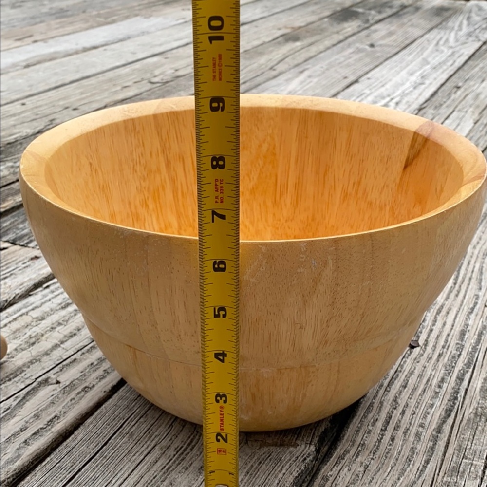 Wooden Salad Bowl with Thongs - Picture 6 of 16